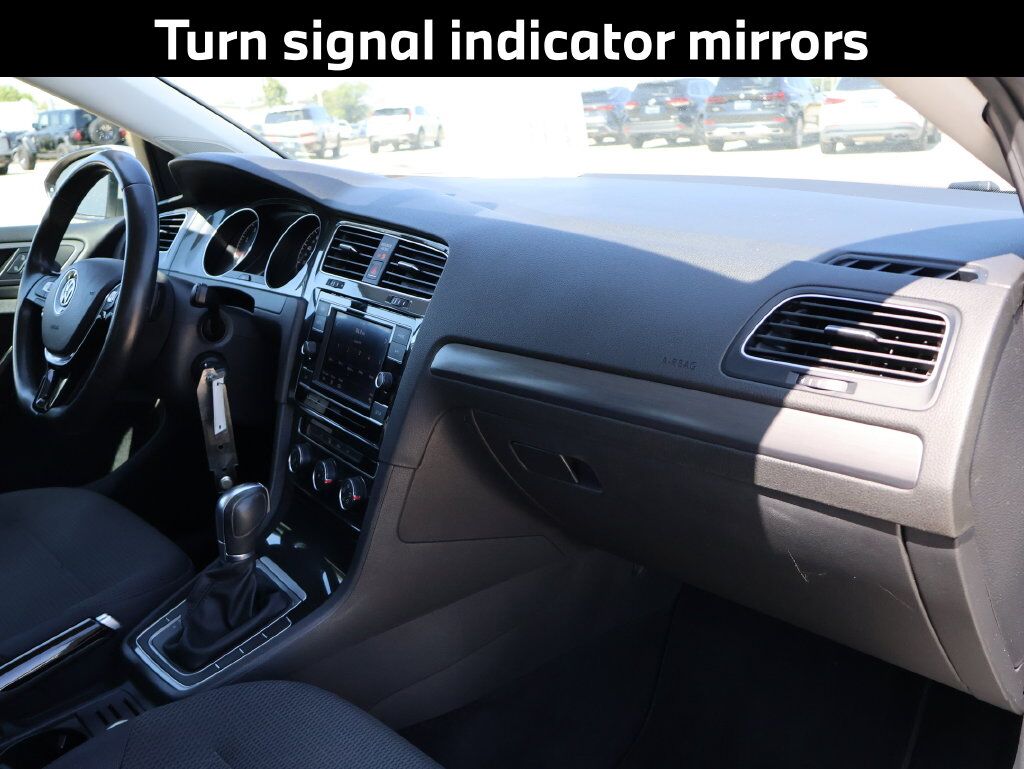 2018 Volkswagen Golf TSI S 4-Door