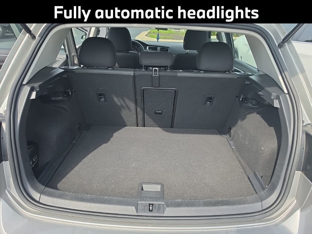 2018 Volkswagen Golf TSI S 4-Door