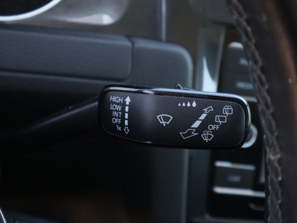 2018 Volkswagen Golf TSI S 4-Door
