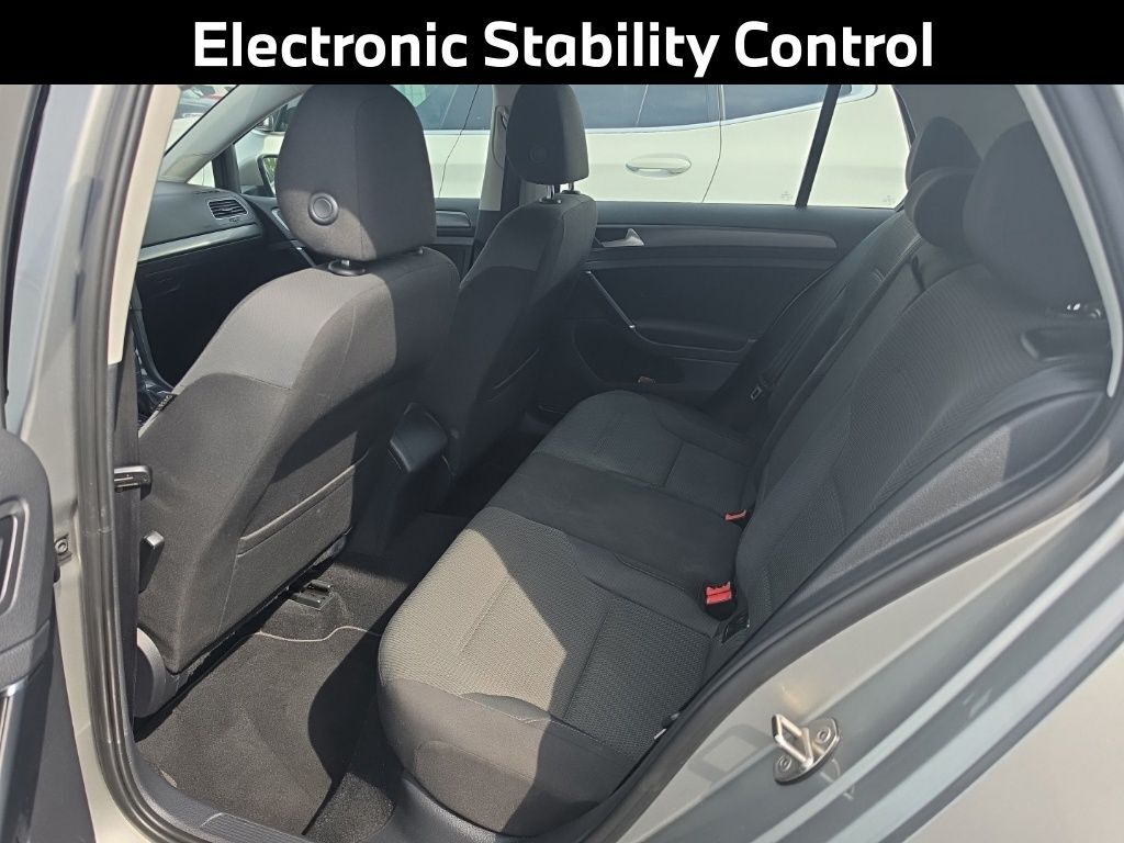 2018 Volkswagen Golf TSI S 4-Door