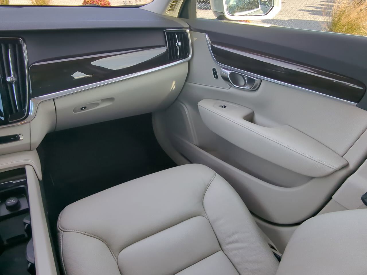 2018 Volvo S90 Momentum Appleton WI