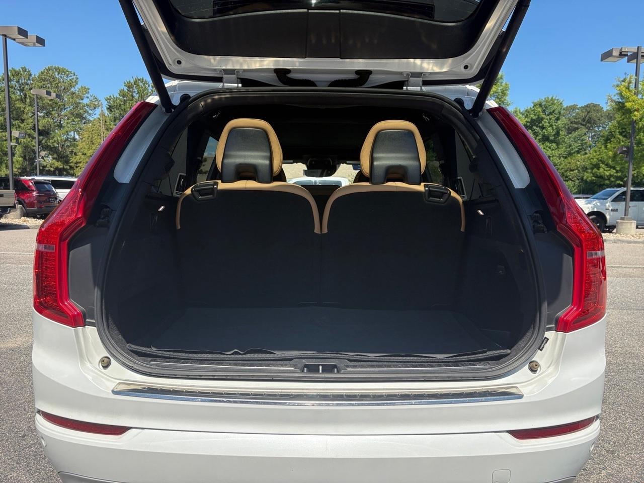 2018 Volvo XC90 T6 Momentum, 360 BACKUP CAMERA, 3RD ROW SEATS, ROOF RACKS, BLIND SPOT ALERT, LANE KEEP ASSIST, PRE-COLLISION WARNING, PANORAMIC MOONROOF, HEATED STEERING WHEEL & SEATS, APPLE CARPLAY/ANDROID AUTO, POWER LIFTGATE, TOW PACKAGE, LOW MILES, CLEAN CARFAX! Virginia Beach VA 2018 Volvo XC90 T6 Momentum, 360 BACKUP CAMERA, 3RD ROW SEATS, ROOF RACKS, BLIND SPOT ALERT, LANE KEEP ASSIST, PRE-COLLISION WARNING, PANORAMIC MOONROOF, HEATED STEERING WHEEL & SEATS, APPLE CARPLAY/ANDROID AUTO, POWER LIFTGATE, TOW PACKAGE, LOW MILES, CLEAN CARFAX! Virginia Beach VA