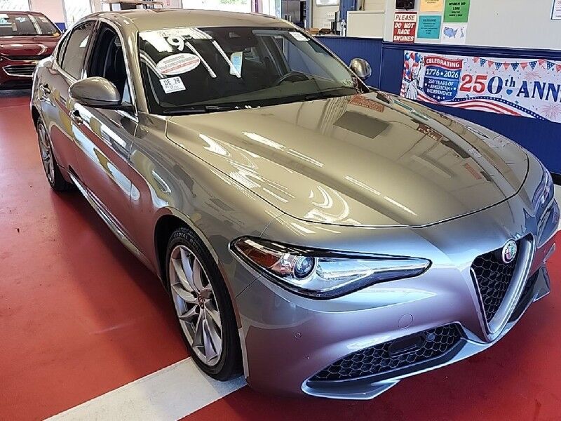 2019 Alfa Romeo Giulia AWD 2019 Alfa Romeo Giulia AWD