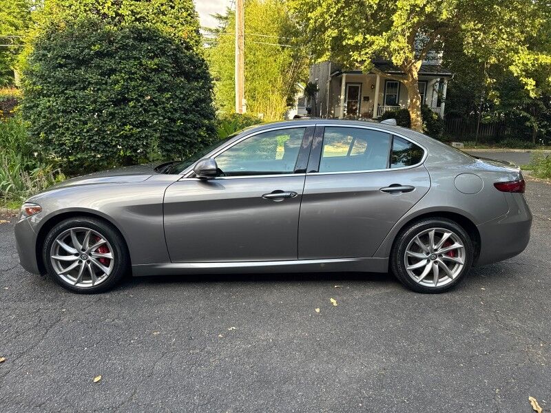 2019 Alfa Romeo Giulia AWD w/ Driver Assist Dynamic Plus Package Arlington VA