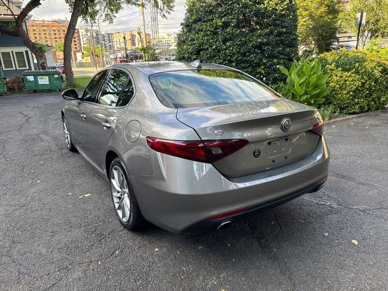 2019 Alfa Romeo Giulia AWD w/ Driver Assist Dynamic Plus Package Arlington VA