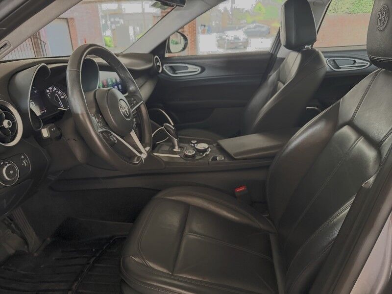 2019 Alfa Romeo Giulia AWD w/ Driver Assist Dynamic Plus Package Arlington VA