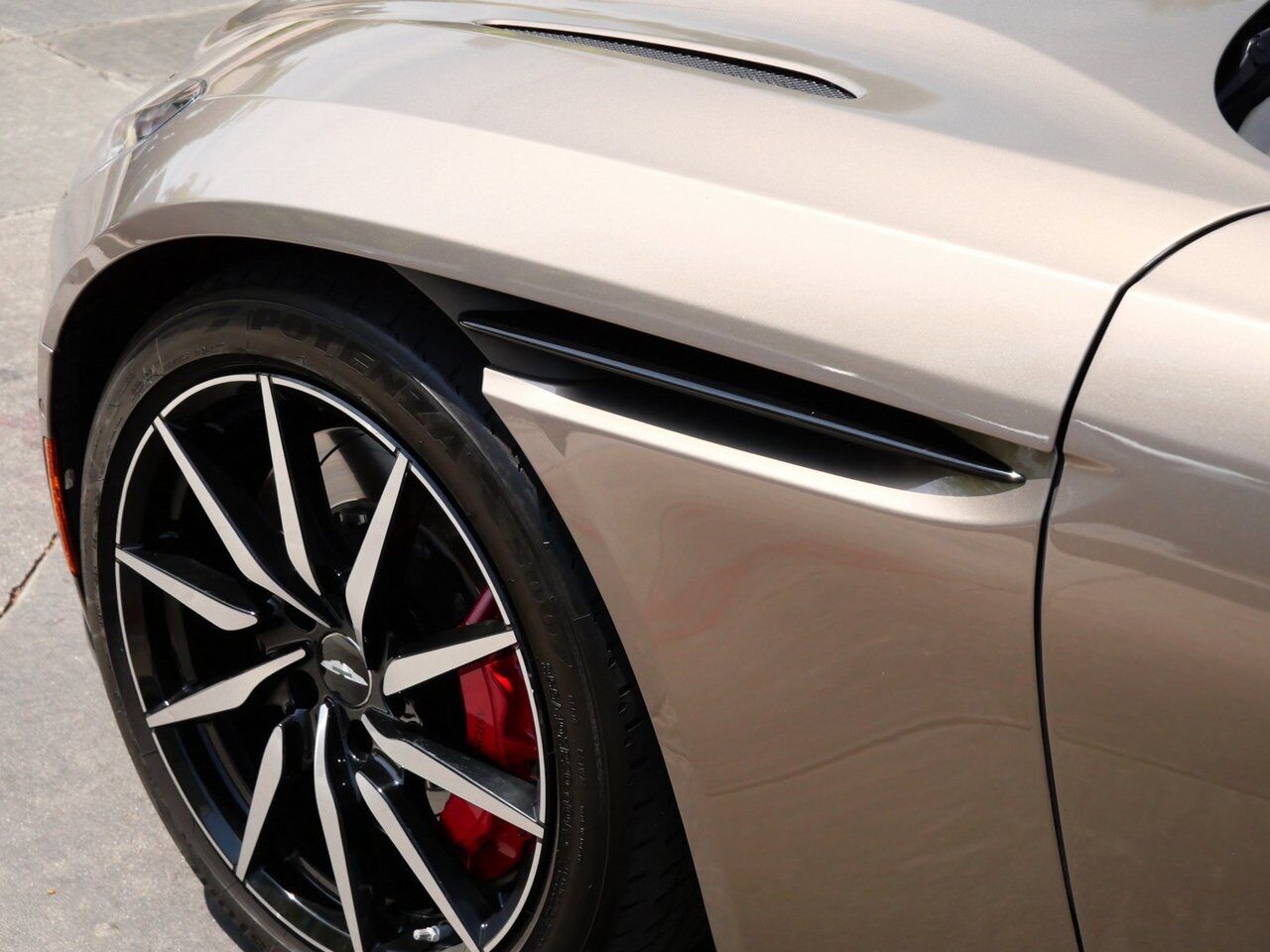 2019 Aston Martin DB11 Volante Volante Lawrence KS