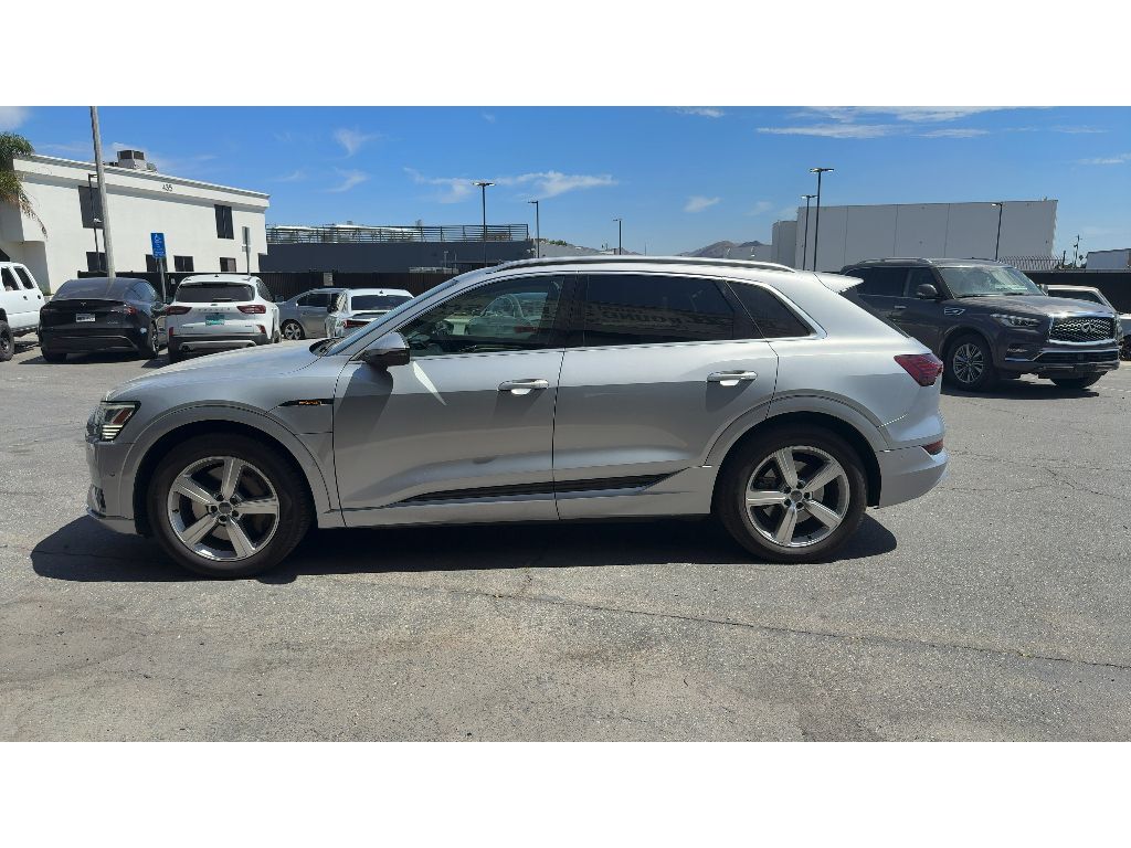 2019 Audi e-tron Premium Plus 2019 Audi e-tron Premium Plus