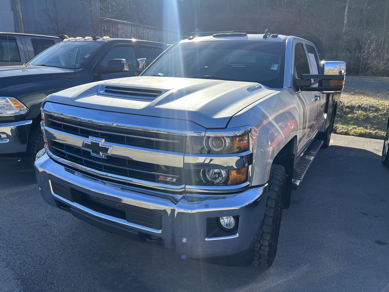 CHEVROLETSILVERADO 3500 CREW CAB 4X43