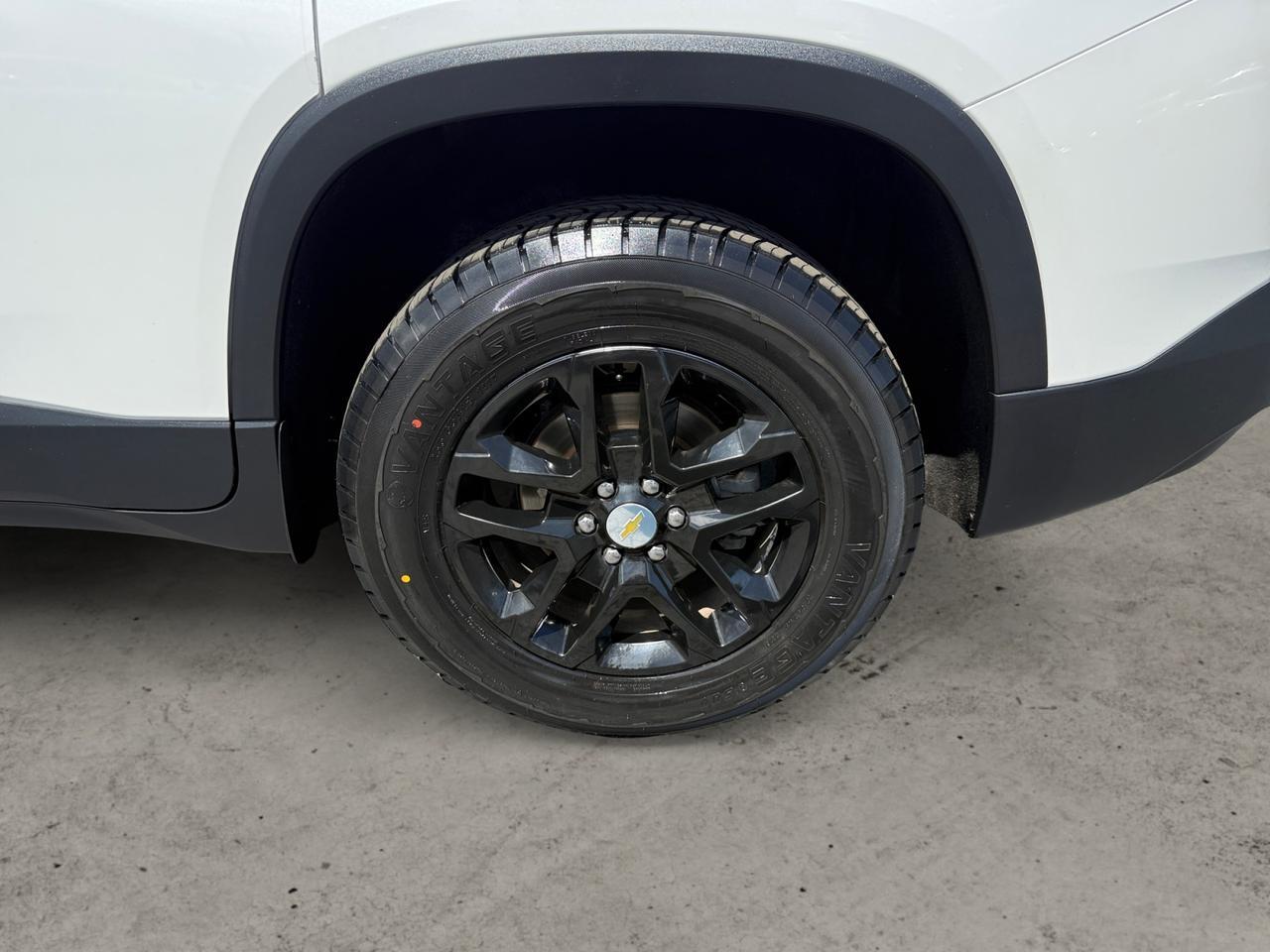 2019 CHEVROLET TRAVERSE LT CLOTH Kansas City MO 2019 CHEVROLET TRAVERSE LT CLOTH Kansas City MO