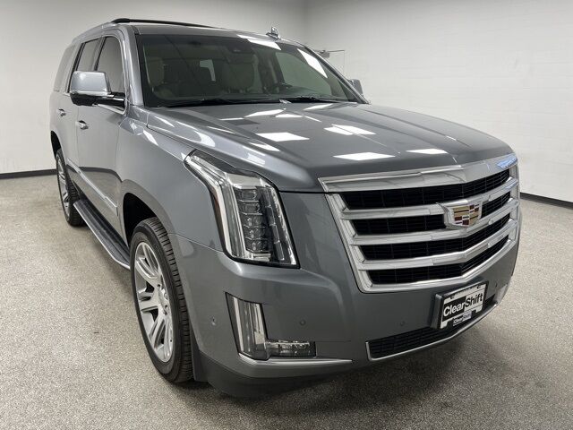 2019 Cadillac Escalade Luxury's photo