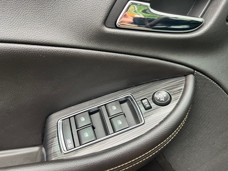 2019 Chevrolet Impala Premier - LEATHER - SUNROOF - BOSE Whitinsville MA 2019 Chevrolet Impala Premier - LEATHER - SUNROOF - BOSE Whitinsville MA