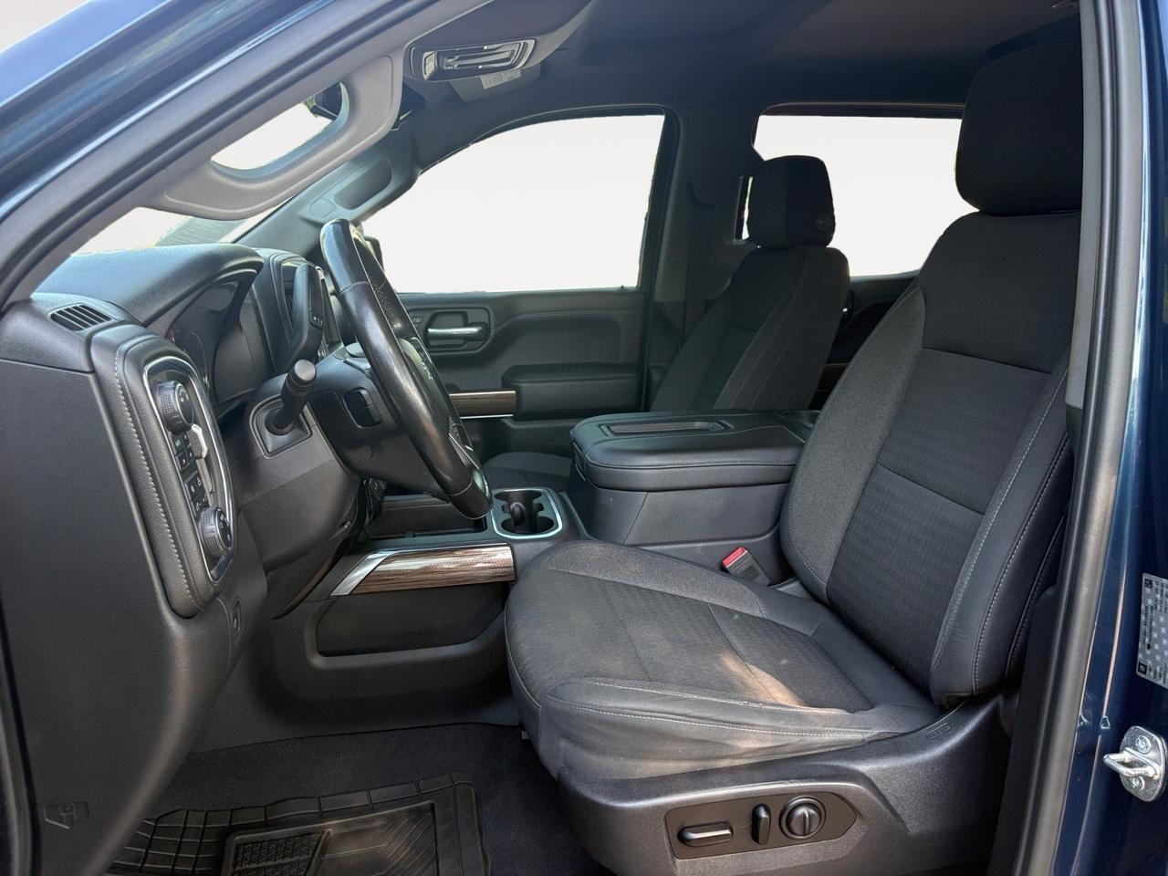 2019 Chevrolet Silverado 1500 RST, BED LINER, TOW PACKAGE, BACKUP CAMERA WITH PARKING SENSORS, KEYLESS START, BLUETOOTH ONSTAR CONNECT, ONLY 60K MILES, CLEAN CARFAX, THIS TRUCK IS LIKE BRAND NEW! Virginia Beach VA 2019 Chevrolet Silverado 1500 RST, BED LINER, TOW PACKAGE, BACKUP CAMERA WITH PARKING SENSORS, KEYLESS START, BLUETOOTH ONSTAR CONNECT, ONLY 60K MILES, CLEAN CARFAX, THIS TRUCK IS LIKE BRAND NEW! Virginia Beach VA