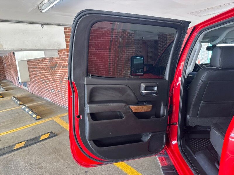 2019 Chevrolet Silverado 3500HD LTZ Crew Cab LB DRW 4WD w/ Duramax Plus Package Arlington VA