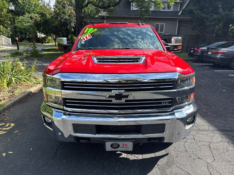 2019 Chevrolet Silverado 3500HD LTZ Crew Cab LB DRW 4WD w/ Duramax Plus Package Arlington VA