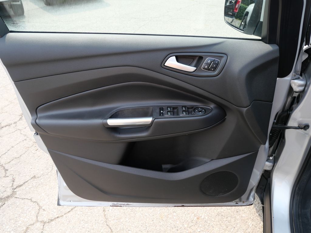 2019 Ford Escape Titanium Mt Pleasant MI