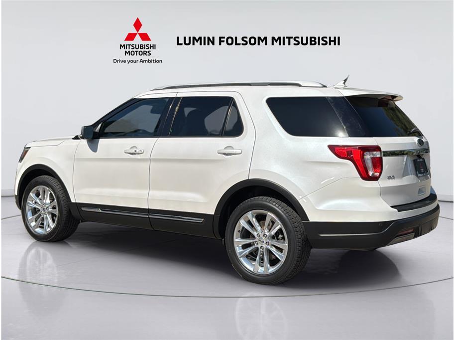 2019 Ford Explorer XLT Sport Utility 4D 2019 Ford Explorer XLT Sport Utility 4D