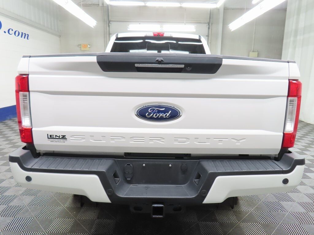 2019 Ford F-250 Super Duty 4x4 Crew Cab Lariat Fond du Lac WI 2019 Ford F-250 Super Duty 4x4 Crew Cab Lariat Fond du Lac WI