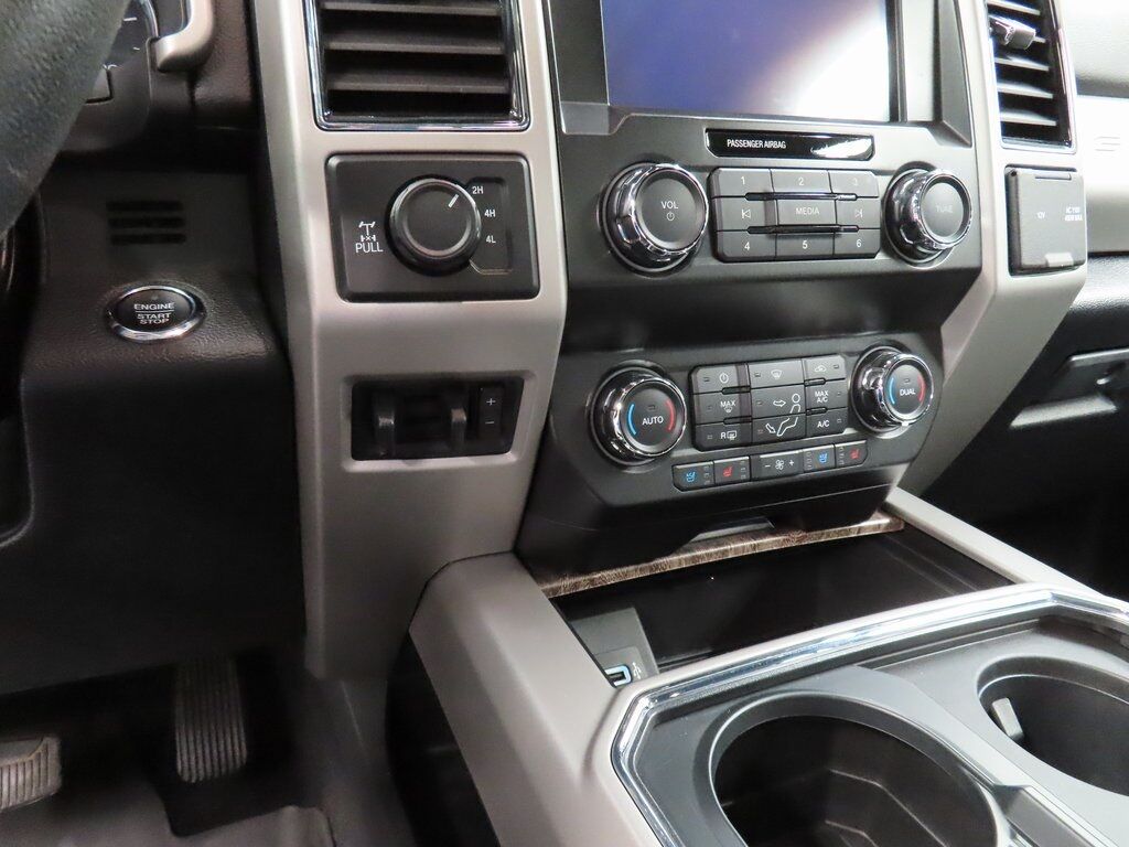 2019 Ford F-250 Super Duty 4x4 Crew Cab Lariat Fond du Lac WI 2019 Ford F-250 Super Duty 4x4 Crew Cab Lariat Fond du Lac WI