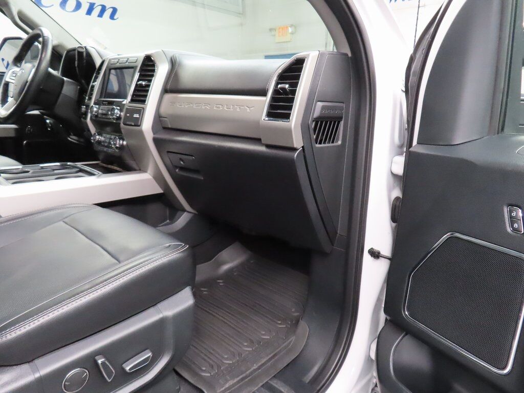 2019 Ford F-250 Super Duty 4x4 Crew Cab Lariat Fond du Lac WI 2019 Ford F-250 Super Duty 4x4 Crew Cab Lariat Fond du Lac WI