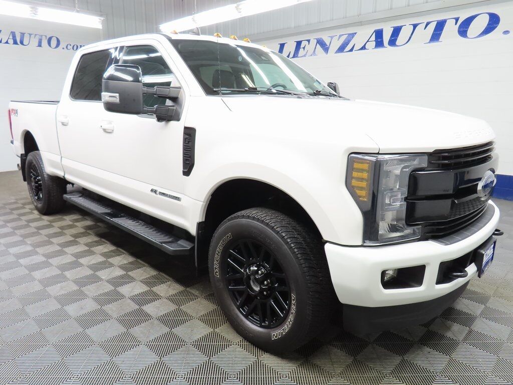 2019 Ford F-250 Super Duty 4x4 Crew Cab Lariat Fond du Lac WI 2019 Ford F-250 Super Duty 4x4 Crew Cab Lariat Fond du Lac WI