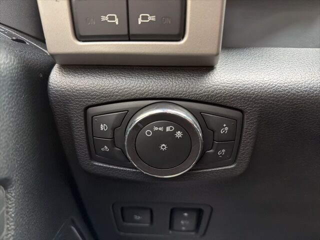 2019 Ford F-350SD Lariat Watertown SD 2019 Ford F-350SD Lariat Watertown SD