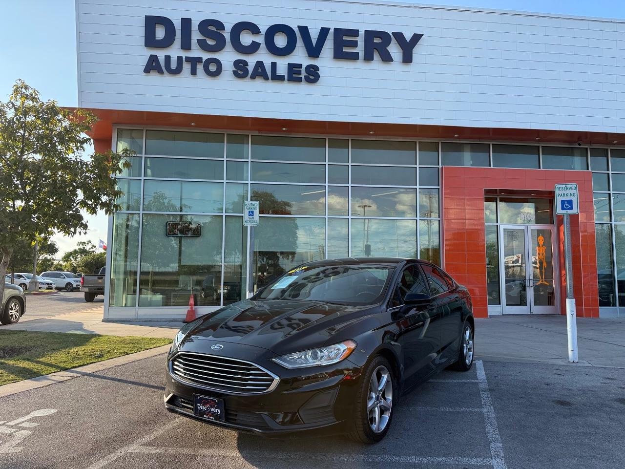 2019 Ford Fusion S's photo