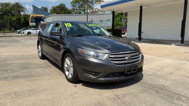 2019 Ford Taurus SEL