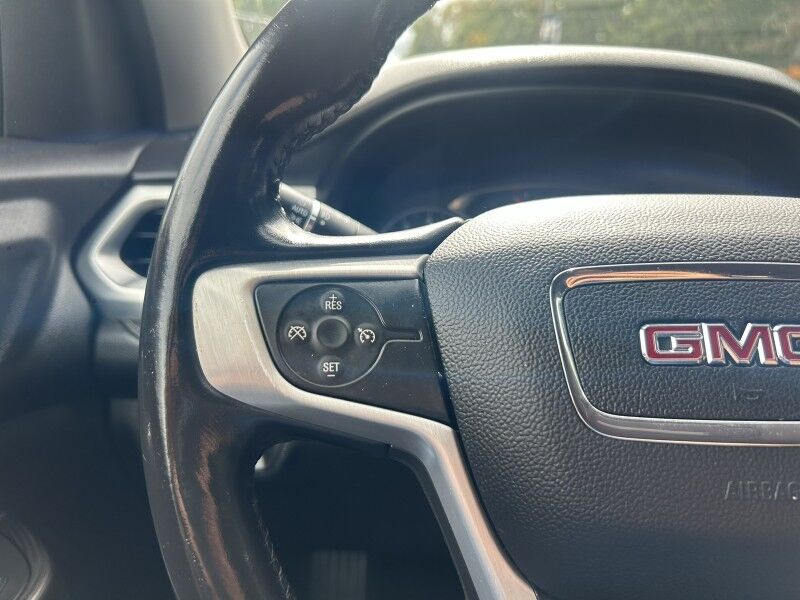 2019 GMC Acadia SLT Webster MA 2019 GMC Acadia SLT Webster MA