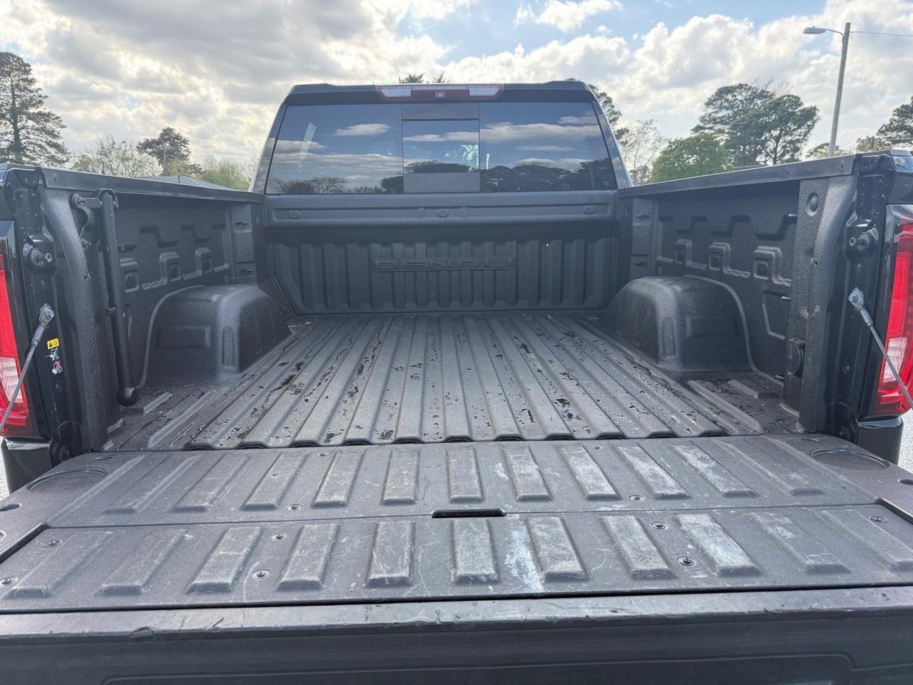 2019 GMC Sierra 1500 Denali, HEATED/VENTILATED SEATS, HEATED REAR SEATS, SUNROOF, APPLE CARPLAY/ANDROID AUTO, POWER RUNNING BOARDS, POWER MIRRORS, BED LINER, TOW PACKAGE, BACKUP CAMERA, BOSE SPEAKERS, UNIVERSAL GARAGE DOOR OPENER, FUEL WHEELS, CLEAN CARFAX! Norfolk VA 2019 GMC Sierra 1500 Denali, HEATED/VENTILATED SEATS, HEATED REAR SEATS, SUNROOF, APPLE CARPLAY/ANDROID AUTO, POWER RUNNING BOARDS, POWER MIRRORS, BED LINER, TOW PACKAGE, BACKUP CAMERA, BOSE SPEAKERS, UNIVERSAL GARAGE DOOR OPENER, FUEL WHEELS, CLEAN CARFAX! Norfolk VA