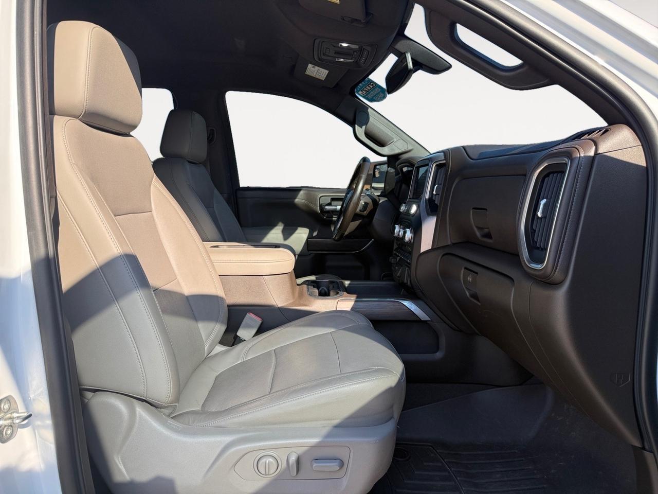 2019 GMC Sierra 1500 SLT, HEATED AND VENTILATED SEATS, HEATED REAR SEATS, APPLE CARPLAY/ANDROID AUTO, WIFI, REAR BUMPER STEP, RUNNING BOARDS, POWER FOLDING MIRRORS, TOW PACKAGE, BACKUP CAMERA, SLIDING REAR WINDOW, TRUCKS THIS CLEAN DONT LAST LONG! Norfolk VA 2019 GMC Sierra 1500 SLT, HEATED AND VENTILATED SEATS, HEATED REAR SEATS, APPLE CARPLAY/ANDROID AUTO, WIFI, REAR BUMPER STEP, RUNNING BOARDS, POWER FOLDING MIRRORS, TOW PACKAGE, BACKUP CAMERA, SLIDING REAR WINDOW, TRUCKS THIS CLEAN DONT LAST LONG! Norfolk VA