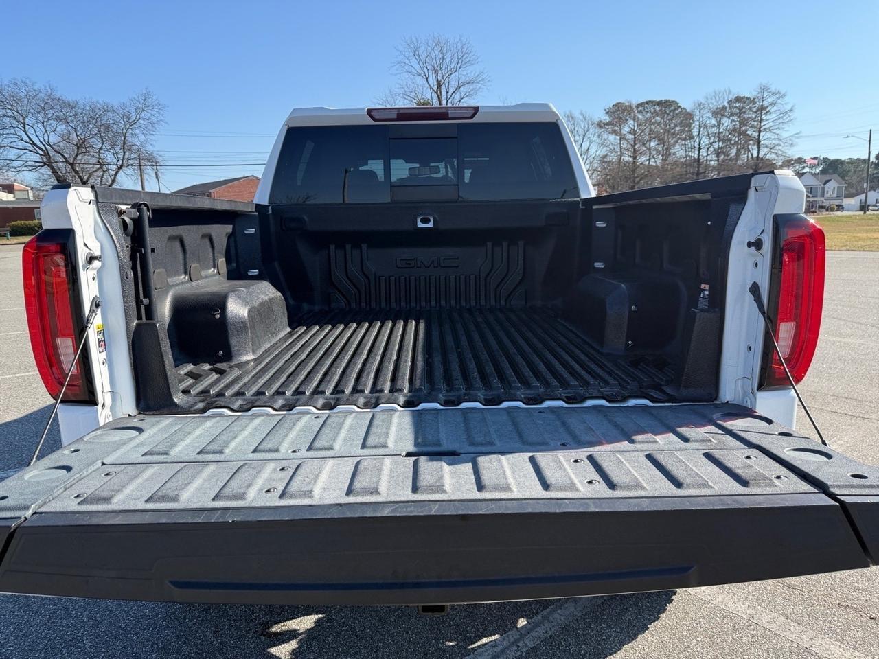 2019 GMC Sierra 1500 SLT, HEATED AND VENTILATED SEATS, HEATED REAR SEATS, APPLE CARPLAY/ANDROID AUTO, WIFI, REAR BUMPER STEP, RUNNING BOARDS, POWER FOLDING MIRRORS, TOW PACKAGE, BACKUP CAMERA, SLIDING REAR WINDOW, TRUCKS THIS CLEAN DONT LAST LONG! Norfolk VA 2019 GMC Sierra 1500 SLT, HEATED AND VENTILATED SEATS, HEATED REAR SEATS, APPLE CARPLAY/ANDROID AUTO, WIFI, REAR BUMPER STEP, RUNNING BOARDS, POWER FOLDING MIRRORS, TOW PACKAGE, BACKUP CAMERA, SLIDING REAR WINDOW, TRUCKS THIS CLEAN DONT LAST LONG! Norfolk VA