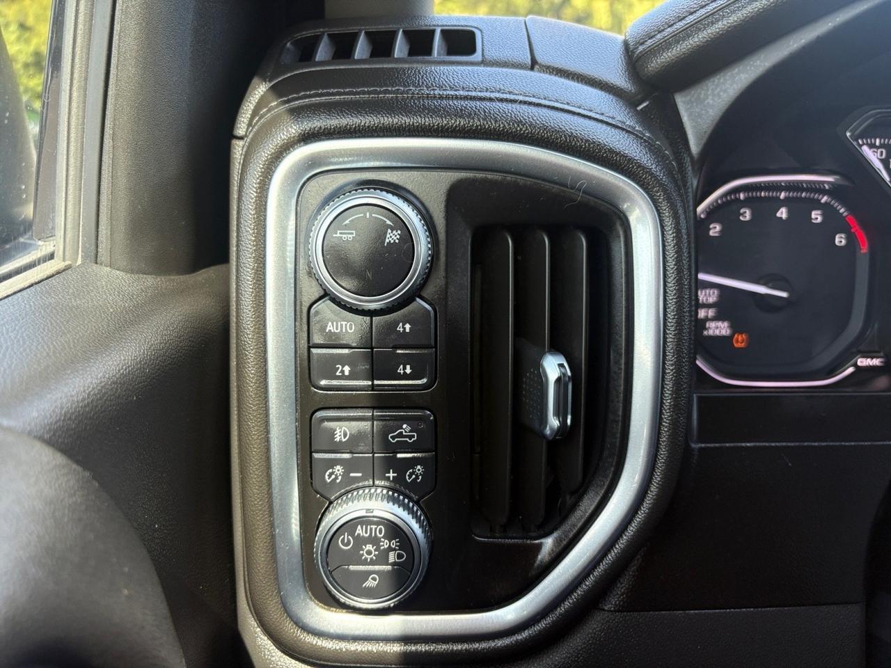 2019 GMC Sierra 1500 SLT, RUNNING BOARDS, POWER LIFTGATE, LIFTED, APPLE CARPLAY/ANDROID AUTO, REAR POWER SLIDING WINDOW, TOW PACKAGE, REMOTE START, HEATED & COOLING SEATS, LOW MILES, THIS TRUCK IS LIKE NEW & READY TO RIDE! Virginia Beach VA 2019 GMC Sierra 1500 SLT, RUNNING BOARDS, POWER LIFTGATE, LIFTED, APPLE CARPLAY/ANDROID AUTO, REAR POWER SLIDING WINDOW, TOW PACKAGE, REMOTE START, HEATED & COOLING SEATS, LOW MILES, THIS TRUCK IS LIKE NEW & READY TO RIDE! Virginia Beach VA