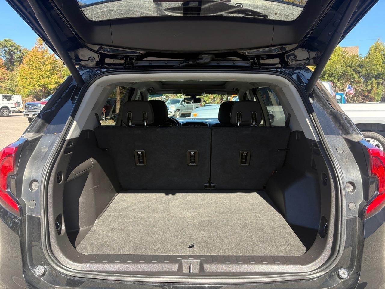 2019 GMC Terrain SLE, BLIND SPOT ALERT, POWER LIFTGATE, APPLE CARPLAY/ANDROID AUTO, HEATED SEATS, PANORAMIC SUNROOF, ROOF RACKS, TOW PACKAGE, CLEAN CARFAX, LOW MILES, TAKE THE ROAD IN THIS TERRAIN! Virginia Beach VA 2019 GMC Terrain SLE, BLIND SPOT ALERT, POWER LIFTGATE, APPLE CARPLAY/ANDROID AUTO, HEATED SEATS, PANORAMIC SUNROOF, ROOF RACKS, TOW PACKAGE, CLEAN CARFAX, LOW MILES, TAKE THE ROAD IN THIS TERRAIN! Virginia Beach VA
