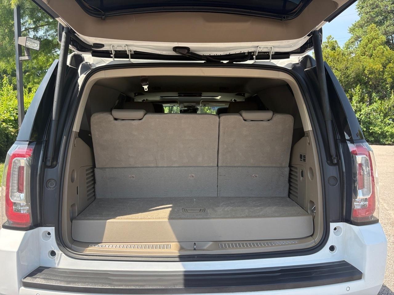 2019 GMC Yukon SLT, RUNNING BOARDS, DVD ENTERTAINMENT, SUNROOF, CAPTAINS CHAIRS, POWER 3RD ROW SEATING, HEATED STEERING WHEEL & SEATS, BLIND SPOT ALERT, FORWARD COLLISION WARNING, APPLE CARPLAY/ANDROID AUTO, 360 BACKUP CAMERA, YOU CAN TAKE THIS YUKON HOME! Virginia Beach VA 2019 GMC Yukon SLT, RUNNING BOARDS, DVD ENTERTAINMENT, SUNROOF, CAPTAINS CHAIRS, POWER 3RD ROW SEATING, HEATED STEERING WHEEL & SEATS, BLIND SPOT ALERT, FORWARD COLLISION WARNING, APPLE CARPLAY/ANDROID AUTO, 360 BACKUP CAMERA, YOU CAN TAKE THIS YUKON HOME! Virginia Beach VA