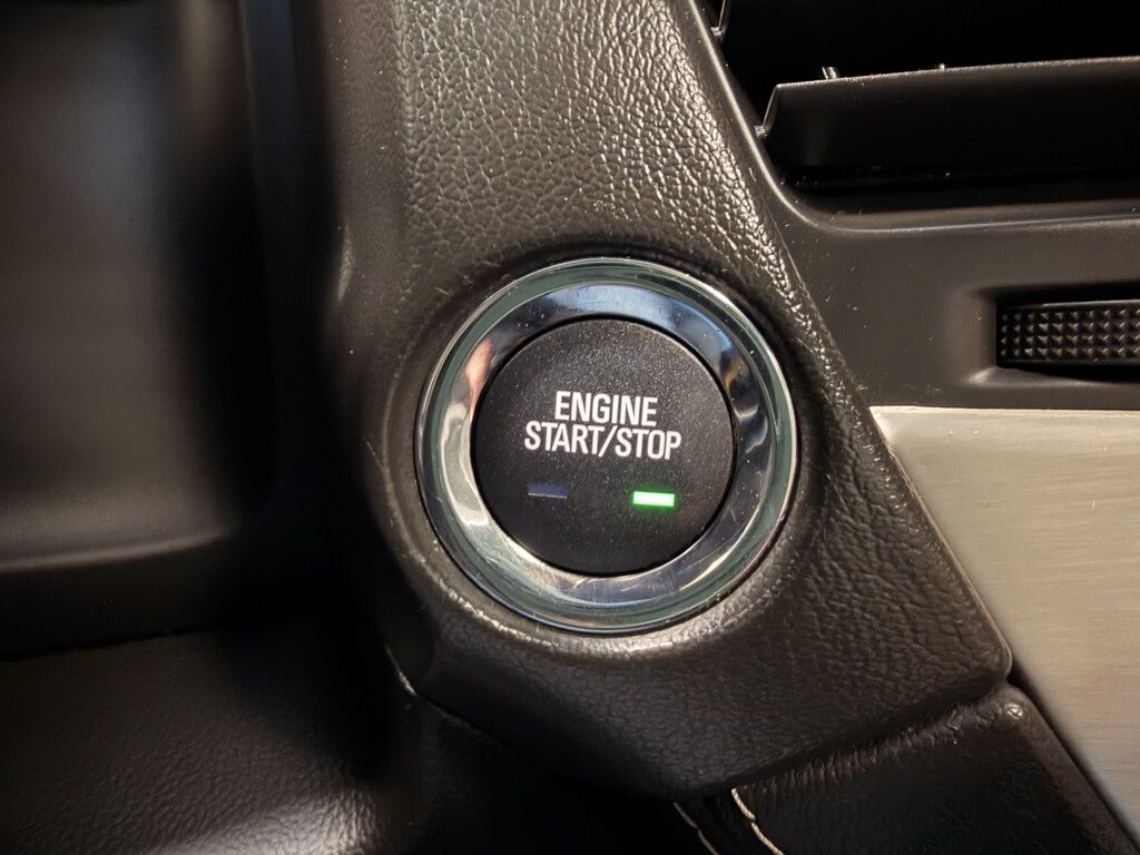 2019 GMC Yukon XL Denali 4WD Minocqua WI 2019 GMC Yukon XL Denali 4WD Minocqua WI