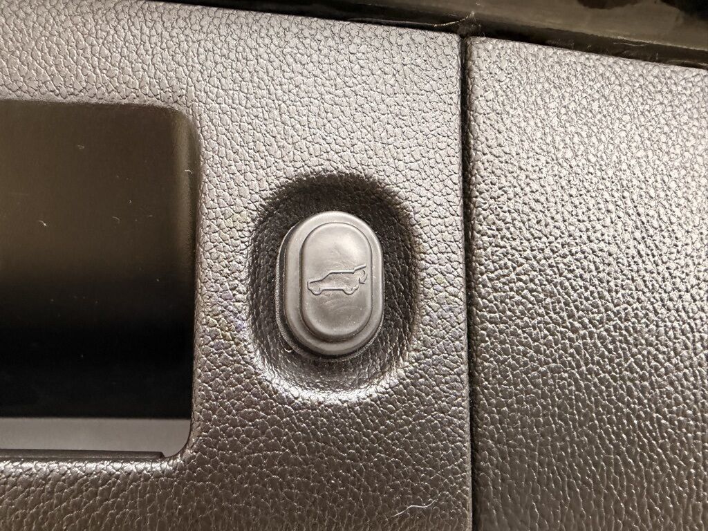 2019 GMC Yukon XL Denali 4WD Minocqua WI 2019 GMC Yukon XL Denali 4WD Minocqua WI