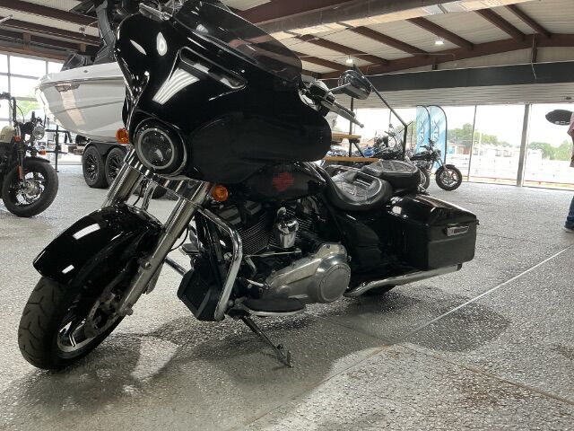 2019 HARLEY DAVIDSON FLHT BLACK
