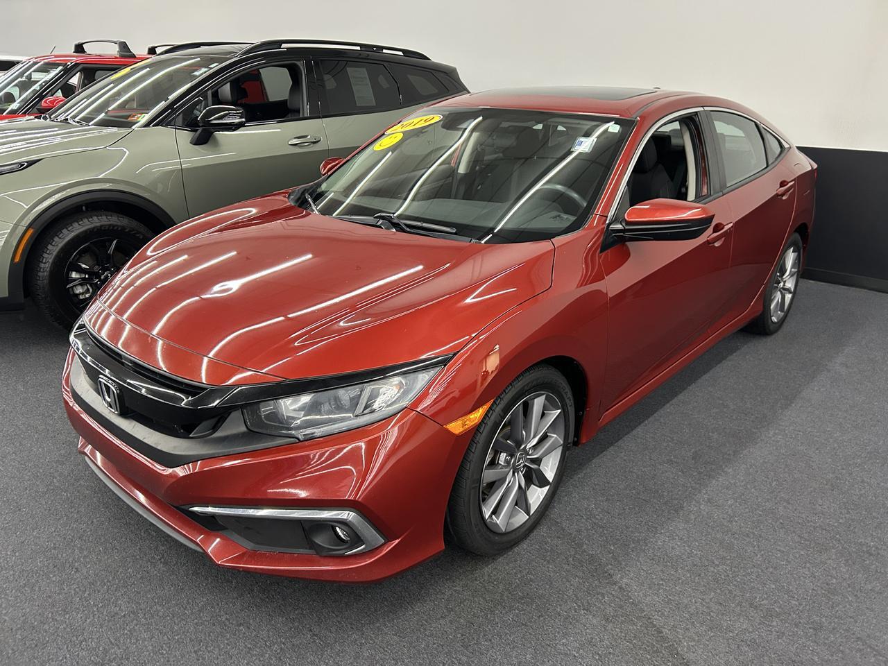 2019 Honda Civic EX's photo