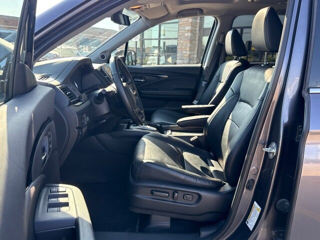 2019 Honda Pilot Touring 8-Passenger Springfield IL 2019 Honda Pilot Touring 8-Passenger Springfield IL