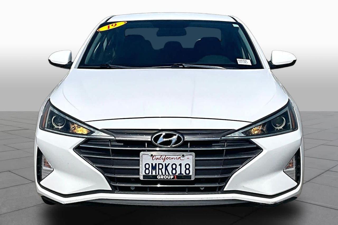 2019 Hyundai Elantra SE 2019 Hyundai Elantra SE