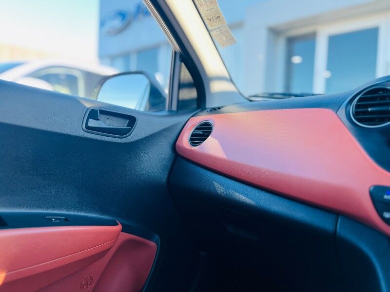 2019 Hyundai Grand I10 (1.2L Petrol) Vaitele 2019 Hyundai Grand I10 (1.2L Petrol) Vaitele