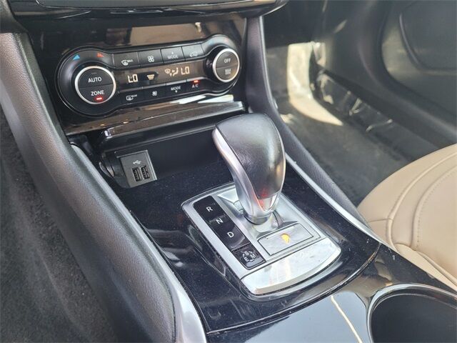 2019 INFINITI QX30 ESSENTIAL Roseville CA