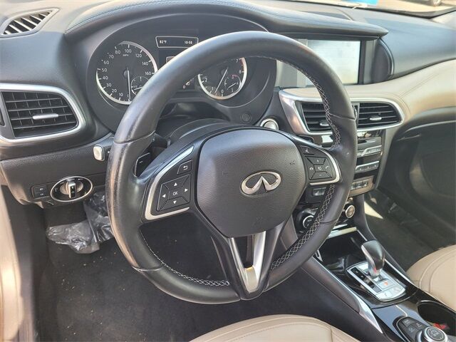 2019 INFINITI QX30 ESSENTIAL Roseville CA