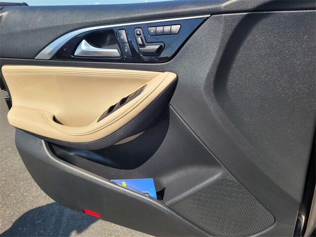 2019 INFINITI QX30 ESSENTIAL Roseville CA