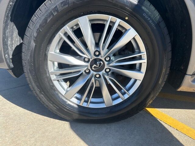 2019 INFINITI QX80 LUXE Springfield IL 2019 INFINITI QX80 LUXE Springfield IL