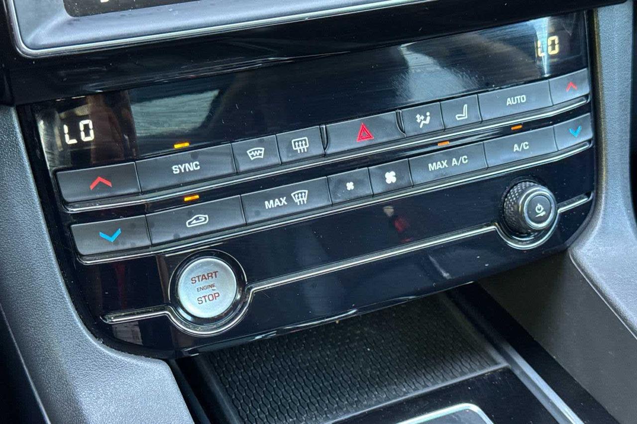 2019 Jaguar F-PACE 25t Premium Roseville CA