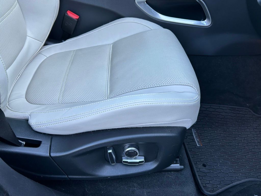 2019 Jaguar F-PACE 30t Prestige Lakeland FL