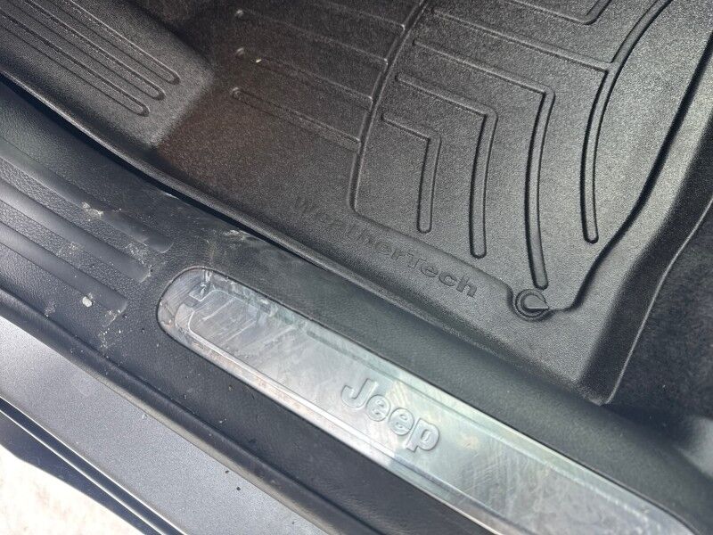 2019 Jeep Cherokee Limited - LEATHER - SUNROOF - V6 Whitinsville MA 2019 Jeep Cherokee Limited - LEATHER - SUNROOF - V6 Whitinsville MA