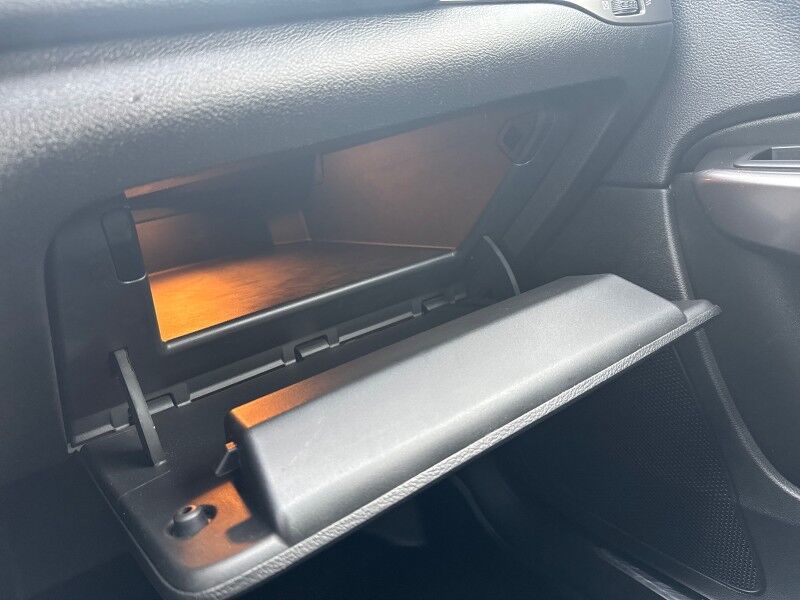 2019 Jeep Cherokee Limited - LEATHER - SUNROOF - V6 Whitinsville MA 2019 Jeep Cherokee Limited - LEATHER - SUNROOF - V6 Whitinsville MA